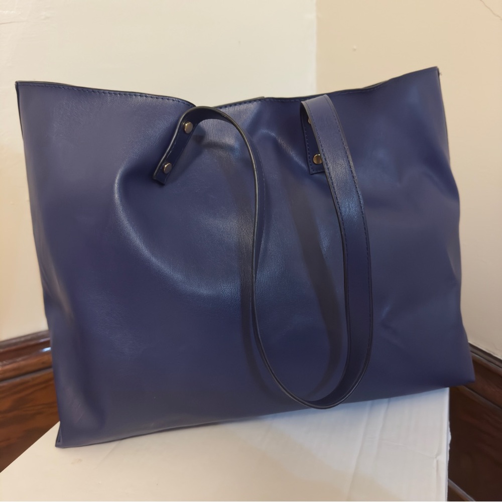 Lulu Dharma Handbag: Elegant, Soft Blue Vegan Leather Large Tote Bag